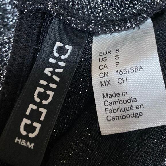 H&M Silver Metallic Long Sleeve Open Back Cutout Crew Neck Bodysuit Top Size S - Picture 4 of 5